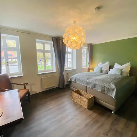 Heinrichser Markt - 2 Schlafzimmer Mit Sauna Und Terrasse * Suhl